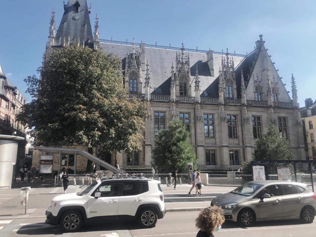 Rouen Centre Ville Palais De Justice Exterior photo